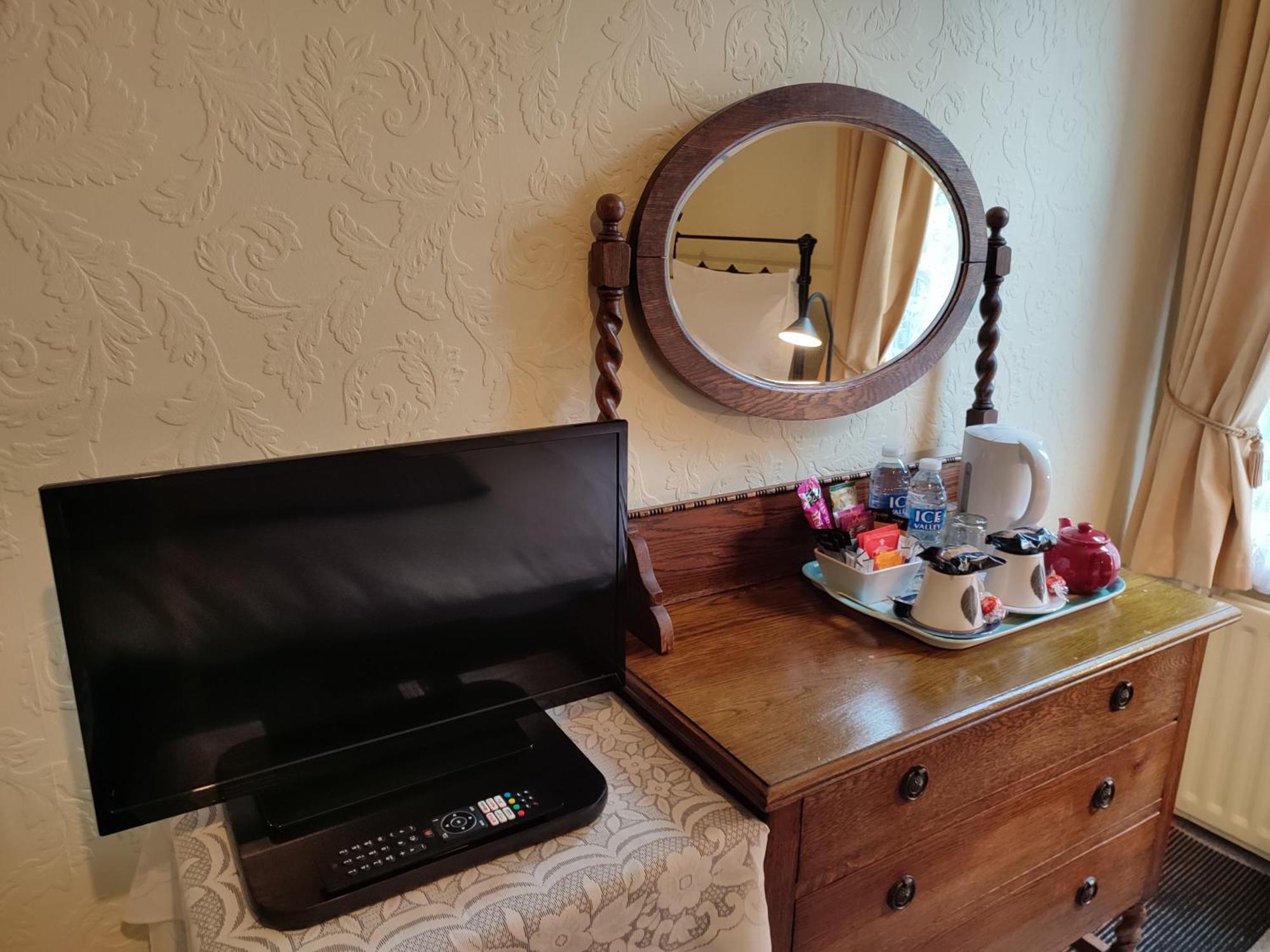 Anton Guest House Bed And Breakfast Shrewsbury Extérieur photo