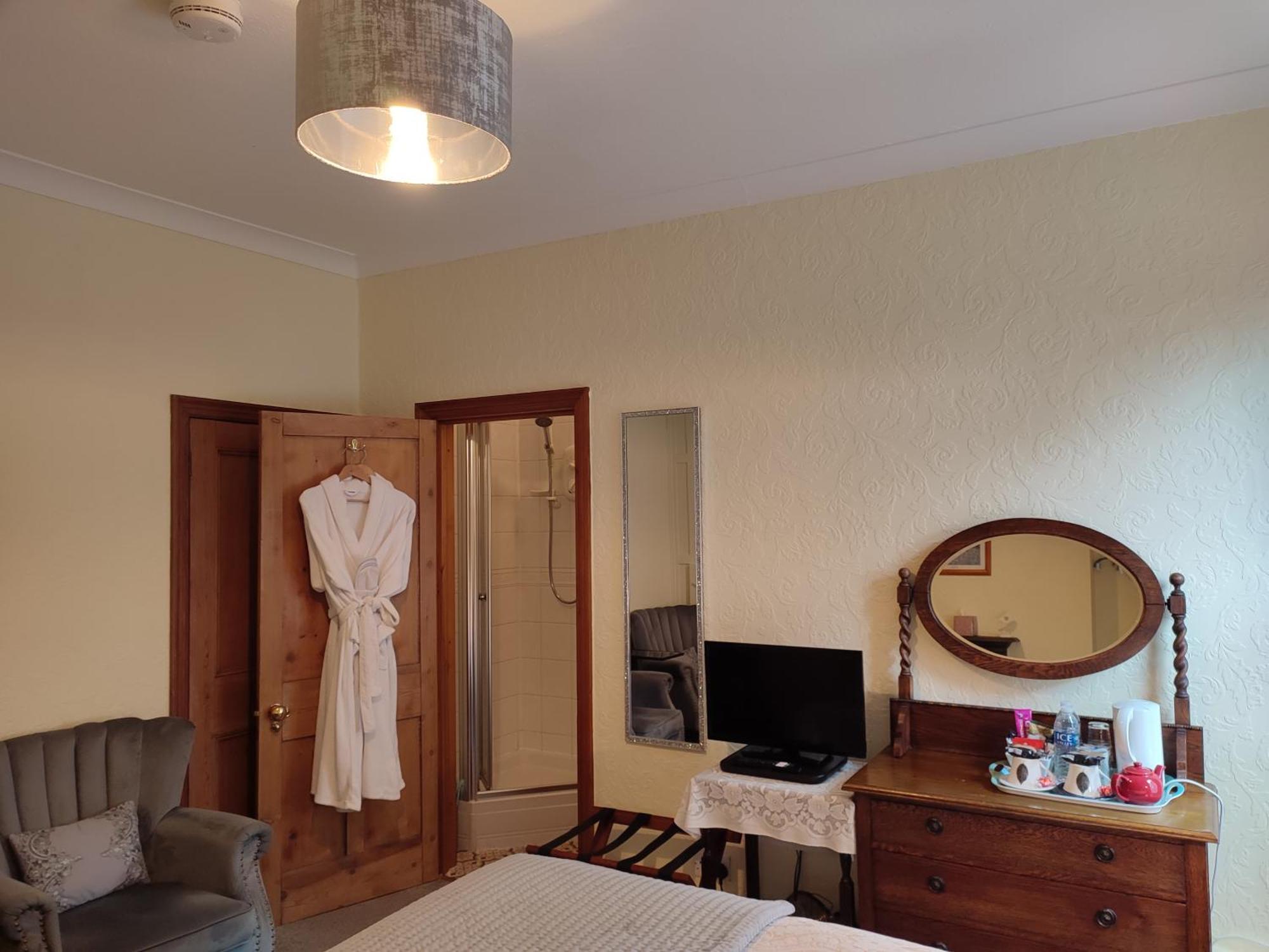 Anton Guest House Bed And Breakfast Shrewsbury Extérieur photo