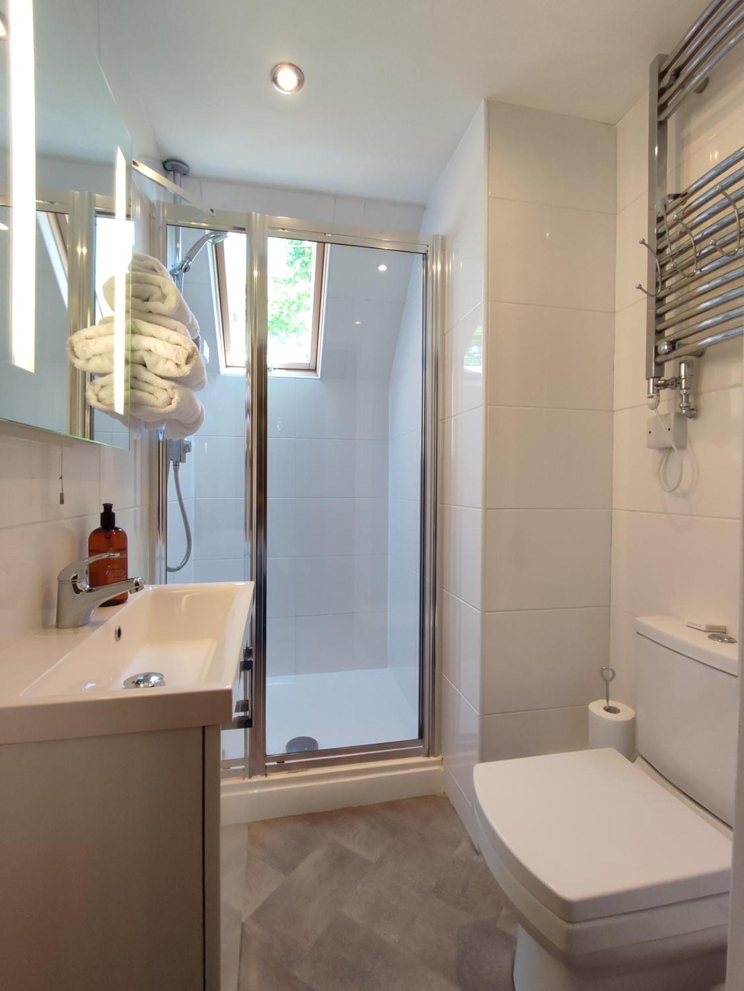 Anton Guest House Bed And Breakfast Shrewsbury Extérieur photo