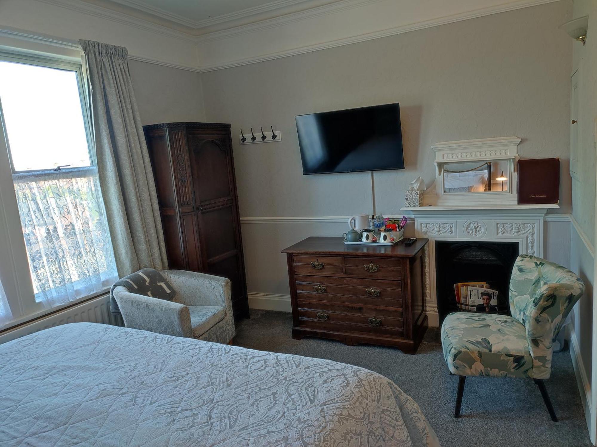 Anton Guest House Bed And Breakfast Shrewsbury Extérieur photo